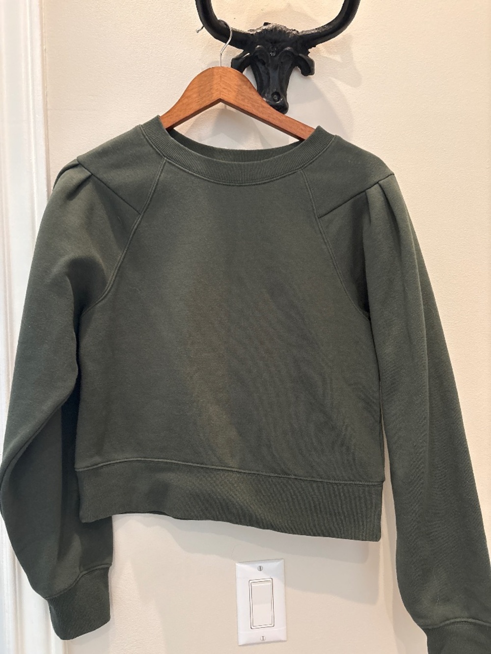 Sweater - Picture 1 of 3
